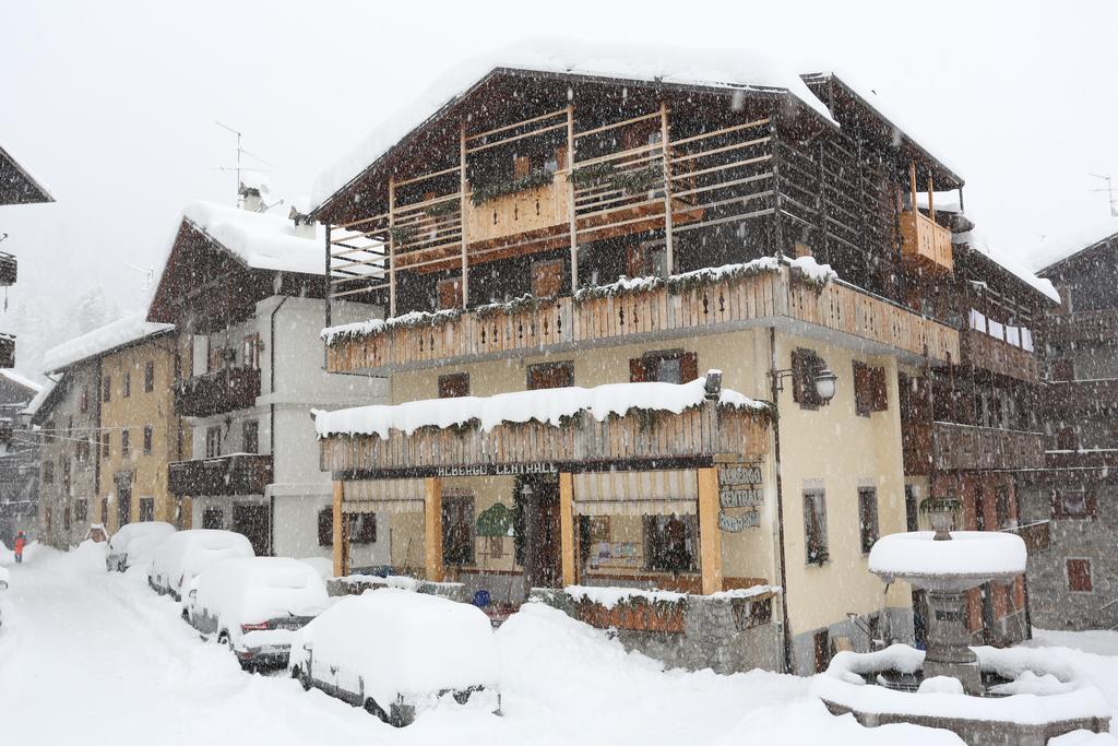 Albergo Centrale Forni di Sopra Zewnętrze zdjęcie