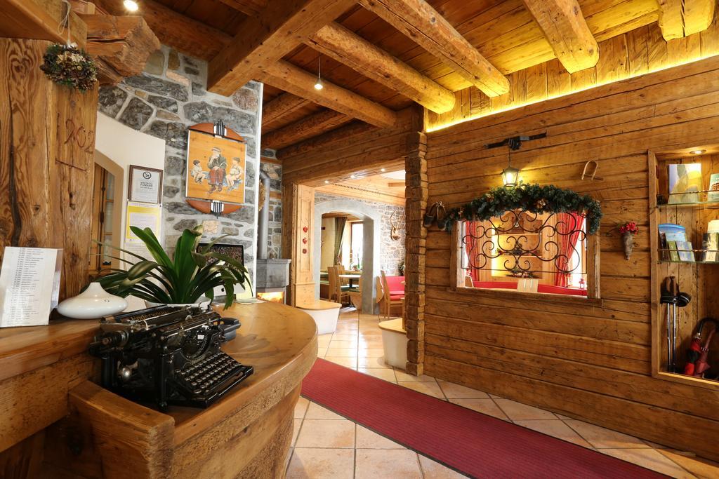 Albergo Centrale Forni di Sopra Zewnętrze zdjęcie